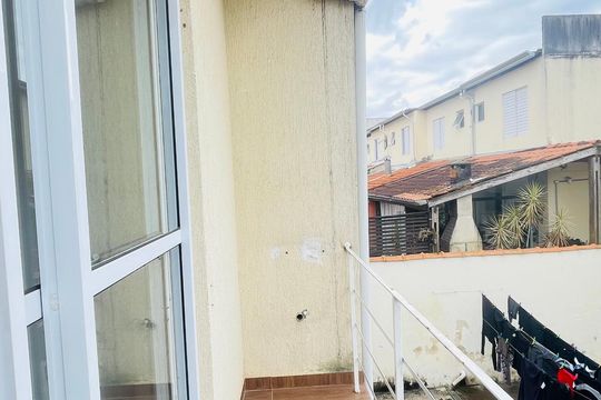 Varanda de casa de condomínio para alugar com 3 quartos, 91m² em Jardim Isis, Cotia