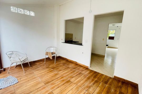 Área privativa de casa de condomínio para alugar com 3 quartos, 91m² em Jardim Isis, Cotia