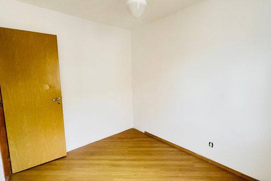 Quarto 2 de casa de condomínio para alugar com 3 quartos, 91m² em Jardim Isis, Cotia