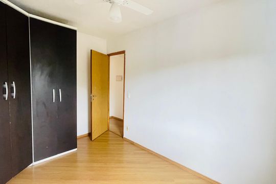 Quarto 1 de casa de condomínio para alugar com 3 quartos, 91m² em Jardim Isis, Cotia