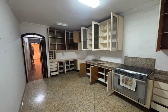 Cozinha de casa para alugar com 2 quartos, 240m² em Centro, Ribeirão Pires