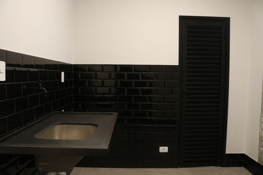 Área de Serviço de casa à venda com 3 quartos, 218m² em Vila Romana, São Paulo
