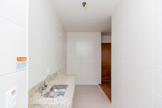 Cozinha de apartamento para alugar com 2 quartos, 44m² em Jardim Itu, Porto Alegre