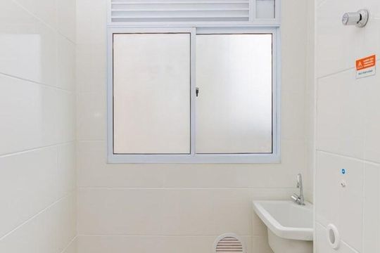 Área de serviço de apartamento para alugar com 2 quartos, 44m² em Jardim Itu, Porto Alegre