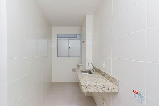 Cozinha de apartamento para alugar com 2 quartos, 44m² em Jardim Itu, Porto Alegre