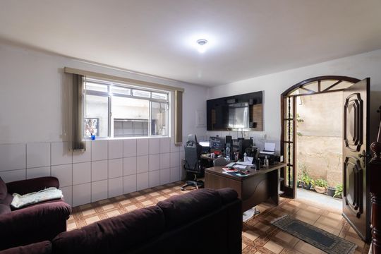Sala de casa à venda com 4 quartos, 250m² em Vila Norma, São Paulo