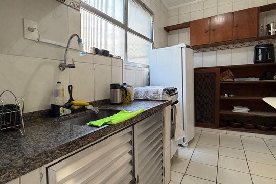 Cozinha e Área de Serviço de apartamento para alugar com 1 quarto, 48m² em Aparecida, Santos