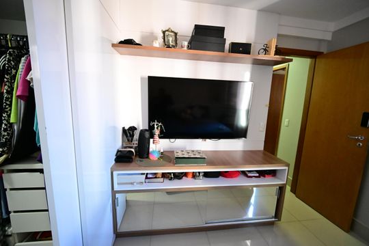 Apartamento à venda com 4 quartos, 144m² em Setor Bueno, Goiânia