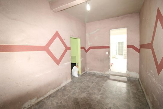 Garagem de casa para alugar com 2 quartos, 120m² em Conjunto Habitacional Santa Etelvina Ii, São Paulo