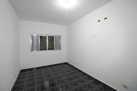 Casa para alugar com 2 quartos, 120m² em Conjunto Habitacional Santa Etelvina Ii, São Paulo