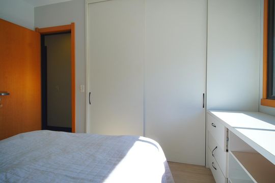 Suíte de apartamento para alugar com 3 quartos, 90m² em Santa Cecília, Porto Alegre