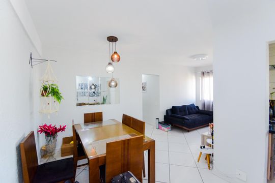 Sala de apartamento para alugar com 3 quartos, 69m² em Vila Leonor, Guarulhos