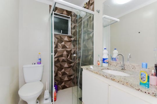 Banheiro de apartamento para alugar com 3 quartos, 69m² em Vila Leonor, Guarulhos