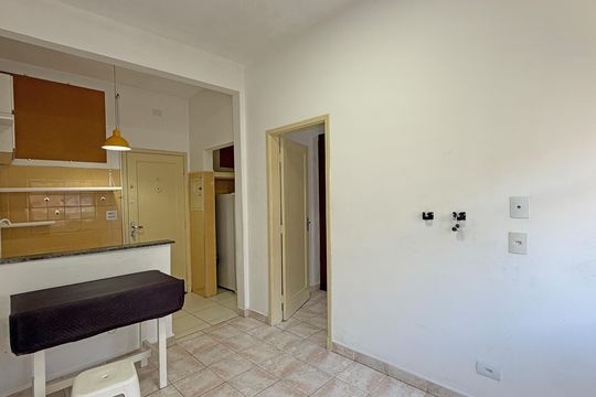 Apartamento para alugar com 1 quarto, 40m² em Embaré, Santos