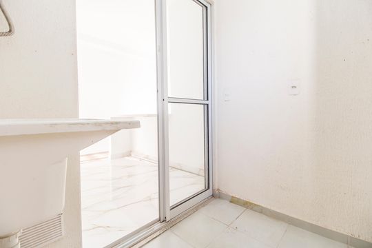 Área de Serviço de apartamento à venda com 3 quartos, 72m² em Jardim Maria Helena, Barueri