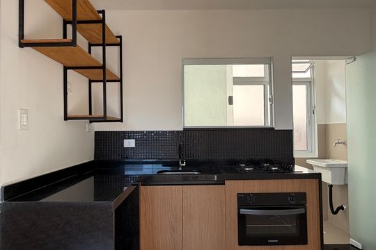 Cozinha e Área de Serviço de apartamento para alugar com 2 quartos, 60m² em Boqueirão, Santos