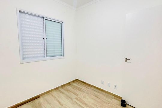 Quarto 2 de casa de condomínio para alugar com 2 quartos, 54m² em Parque Santo Afonso, Cotia