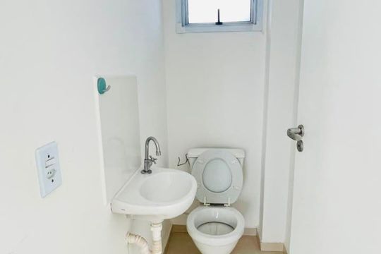 Lavabo de casa de condomínio para alugar com 2 quartos, 54m² em Parque Santo Afonso, Cotia