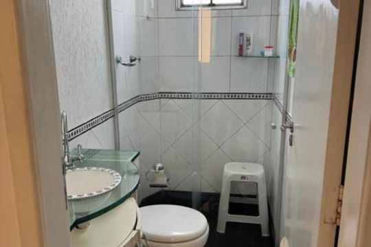 Banheiro social de apartamento para alugar com 2 quartos, 78m² em Santa Cruz, Belo Horizonte