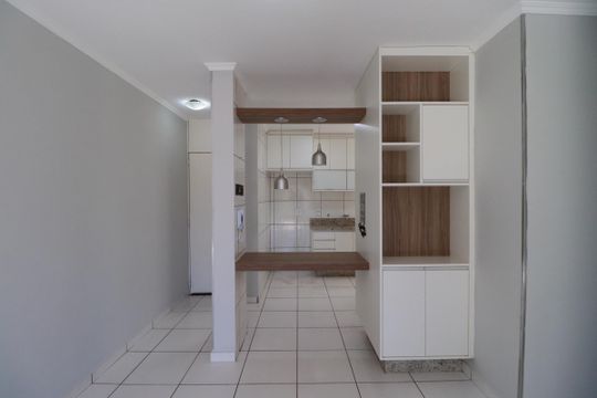 Sala de apartamento para alugar com 3 quartos, 77m² em Parque Industrial Lagoinha, Ribeirão Preto