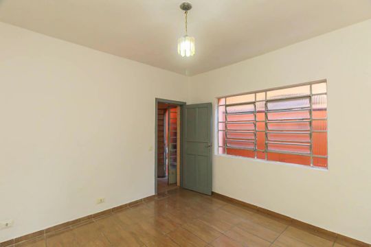 Casa para alugar com 3 quartos, 70m² em Jardim Guairaca, São Paulo