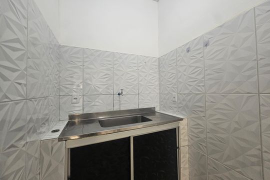 Casa para alugar com 1 quarto, 50m² em Luiz Anselmo, Salvador