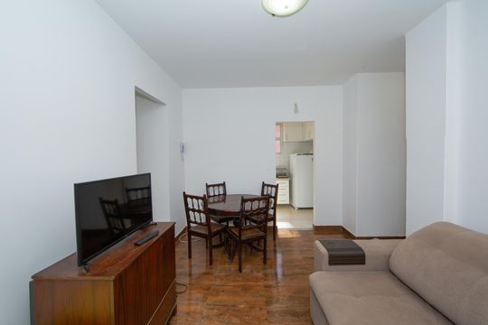 SALA de apartamento para alugar com 3 quartos, 70m² em Padre Eustáquio, Belo Horizonte
