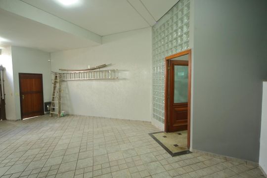 Garagem  de casa à venda com 3 quartos, 308m² em Santa Terezinha, São Bernardo do Campo