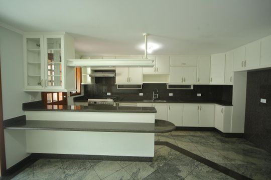 Cozinha  de casa à venda com 3 quartos, 308m² em Santa Terezinha, São Bernardo do Campo