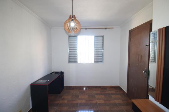 Sala de casa para alugar com 1 quarto, 100m² em Vila Prado, São Paulo