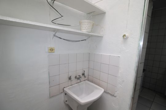 Área de Serviço de casa para alugar com 1 quarto, 100m² em Vila Prado, São Paulo