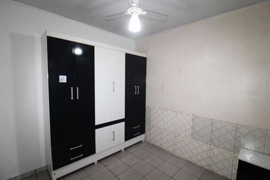 Quarto 1 de casa para alugar com 1 quarto, 100m² em Vila Prado, São Paulo