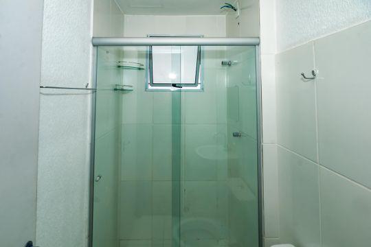 Banheiro Social de apartamento para alugar com 2 quartos, 48m² em Serra Dourada, Vespasiano