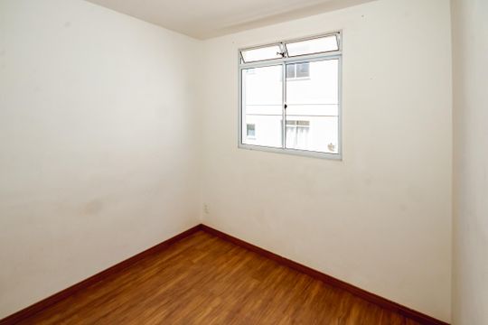 Quarto de apartamento para alugar com 2 quartos, 48m² em Serra Dourada, Vespasiano