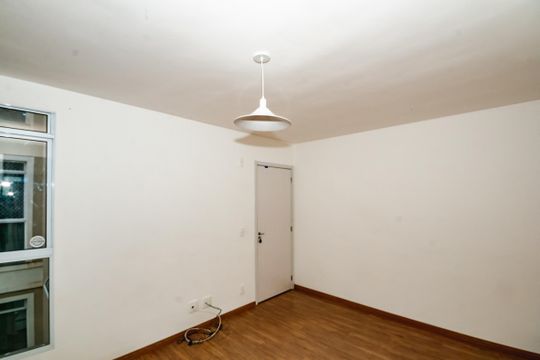 Sala de apartamento para alugar com 2 quartos, 48m² em Serra Dourada, Vespasiano