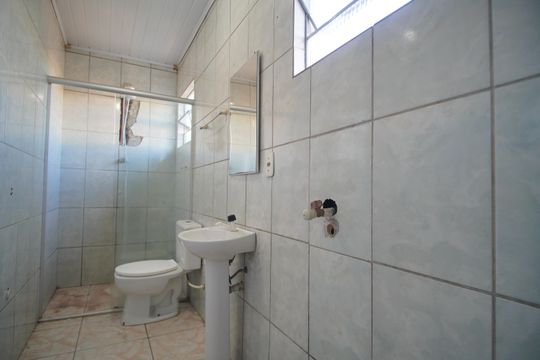 Banheiro de apartamento para alugar com 1 quarto, 45m² em Scharlau, São Leopoldo