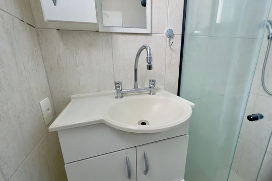 Banheiro 2 de apartamento para alugar com 3 quartos, 56m² em Jardim Testae, Guarulhos
