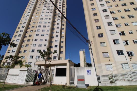 Fachada de apartamento para alugar com 2 quartos, 40m² em Jardim Helian, São Paulo