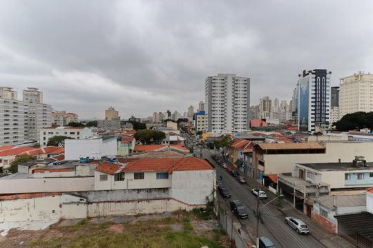 Vista da sacada do quarto 1 de apartamento para alugar com 2 quartos, 33m² em Santana, São Paulo