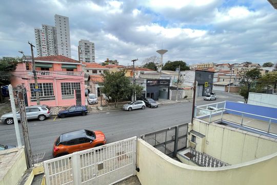 Vista de casa à venda com 3 quartos, 264m² em Vila Gomes, São Paulo