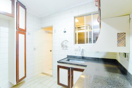 Cozinha de apartamento para alugar com 2 quartos, 80m² em Vila Tijuco, Guarulhos