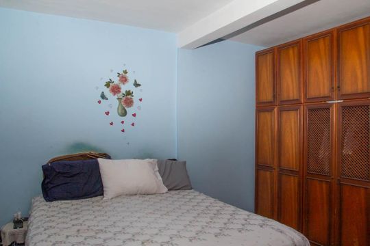 Casa à venda com 3 quartos, 268m² em Vila Ema, São Paulo