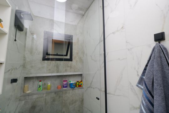 Banheiro da Suíte de casa à venda com 3 quartos, 130m² em Vila Curuçá, Santo André