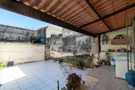 Área de Serviço de casa para alugar com 1 quarto, 150m² em Cidade Domitila, São Paulo