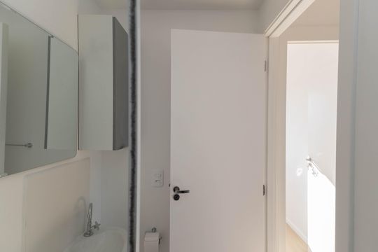 Banheiro de apartamento para alugar com 2 quartos, 35m² em Vila Nilo, São Paulo