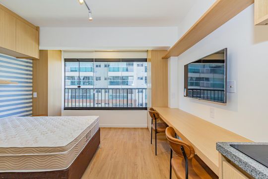 Apartamento à venda com 1 quarto, 25m² em Vila Cordeiro, São Paulo