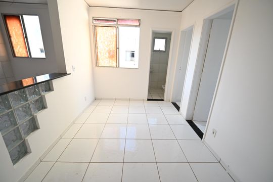 Sala de apartamento à venda com 2 quartos, 45m² em Condomínio Resindencial Marata, Goiânia