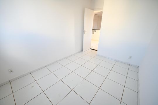 Quarto 2 de apartamento à venda com 2 quartos, 45m² em Condomínio Resindencial Marata, Goiânia