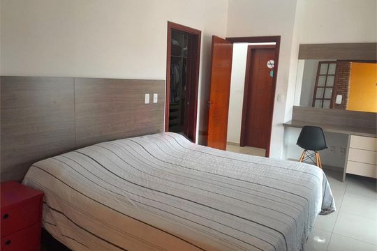 Casa à venda com 5 quartos, 375m² em Caxambu, Jundiaí