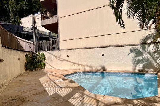 Área comum - Piscina de apartamento à venda com 3 quartos, 280m² em Lagoa, Rio de Janeiro